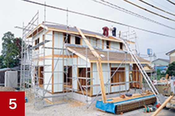 屋根材・サッシ枠施工